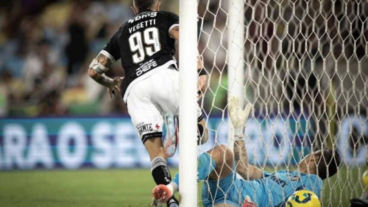 Argentino marca nos acréscimos, garante virada sobre o Fluminense na semifinal e se emociona ao comentar momento pessoal no clube