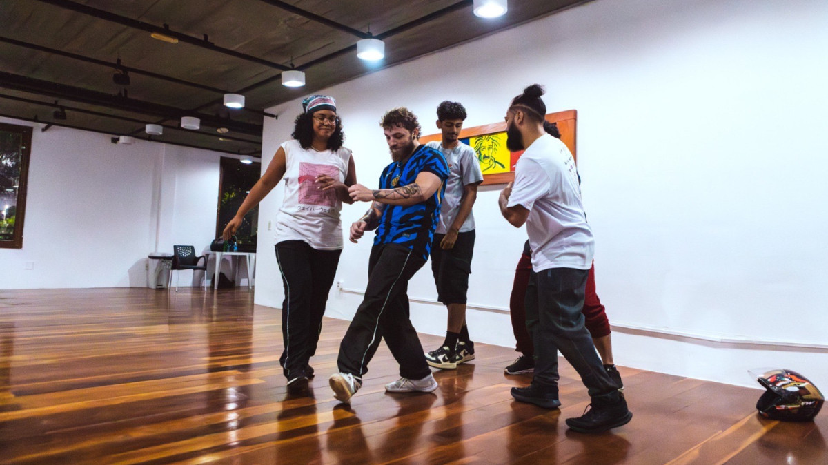 Projeto social voltado para jovens da comunidade Poço da Draga e áreas vizinhas fazem apresentações artísticas de culminância