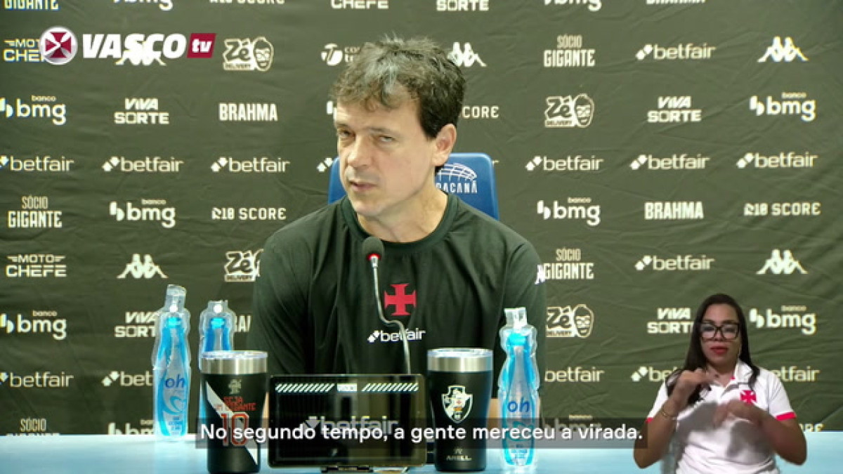 Diniz diz que Vasco mereceu vencer e explica melhora de Rayan no 2° tempo