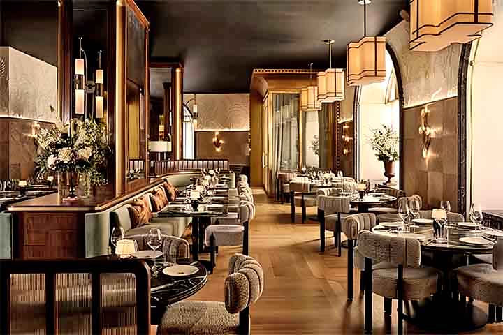 Beefbar (Nova York, Estados Unidos) – É conhecido por seu menu focado em cortes de carne de alta qualidade de diversas partes do mundo, tudo isso em um ambiente sofisticado e moderno.