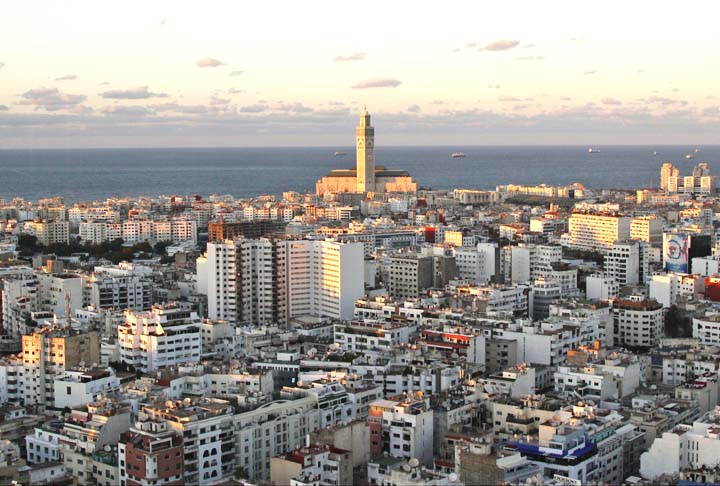 Casablanca, por sinal, é a maior cidade do Marrocos com 3,8 milhões de habitantes. E também é a mais famosa por causa do cinema. 