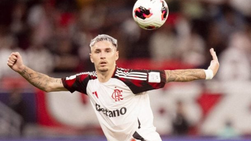 Em entrevista a canal uruguaio, lateral-direito admite que pode retornar ao Peñarol (URU) ao fim de seu contrato; veja as principais falas 