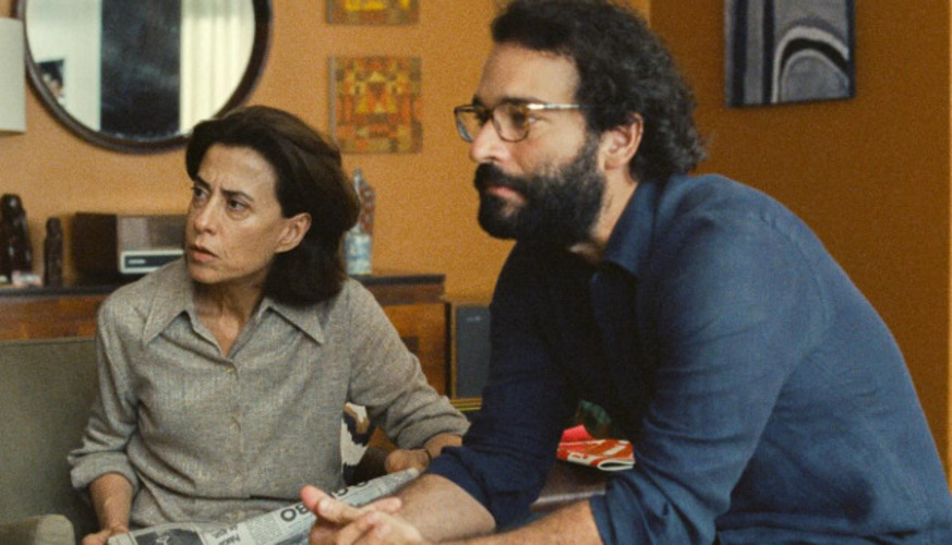 Em Ainda Estou Aqui (2024), dirigido por Walter Salles, interpretou Félix, jornalista e amigo da família Paiva, com papel crucial na busca por respostas e justiça após o desaparecimento de Rubens Paiva durante a ditadura militar brasileira. 
