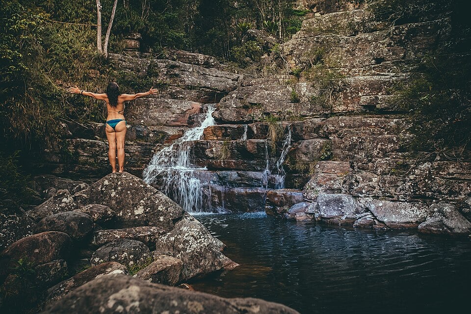 Cachoeira da Purificação – Lençóis, BA (Parque Nacional da Chapada Diamantina): De fácil acesso, possui águas calmas e límpidas, perfeitas para banho.
