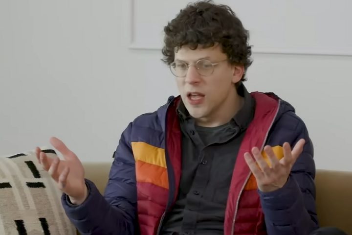 Eu acho que as coisas que esse cara têm feito são problemáticas — tirar a checagem de fatos e restrições de segurança, disse à Variety.