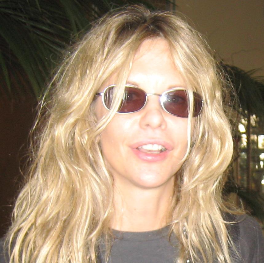 Ela comentou que gostaria de ter assumido funções de direção mais cedo, pois acredita que isso teria ampliado seu olhar como intérprete. Ainda assim, reforçou que a mudança é parte natural da vida e que nunca é tarde para explorar novos caminhos.
