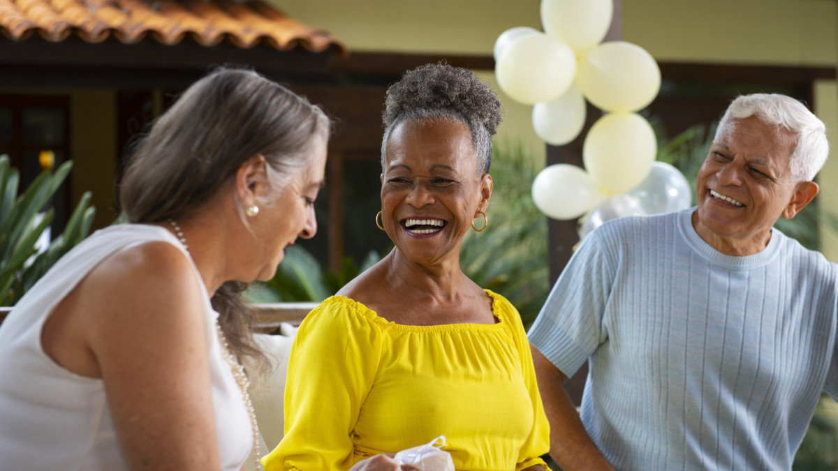 Segundo a pesquisa, quanto maior o engajamento criativo, mais eficiente se tornava a comunicação entre os neurônios, demonstrando a capacidade do cérebro de se adaptar a novas tarefas e ambientes.