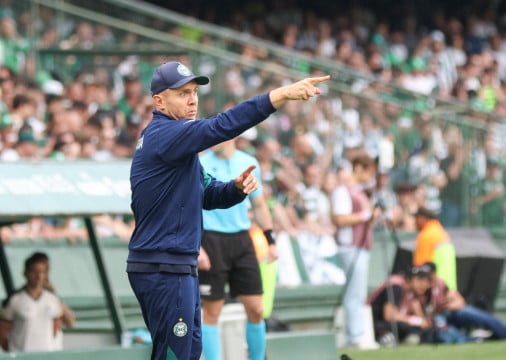 Mozart foi campeão da Série B 2025 com o Coritiba