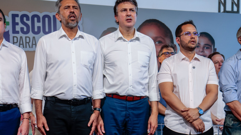 ￼ELMANO de Freitas e Camilo Santana cumpriram agenda juntos nos últimos dias no Ceará 