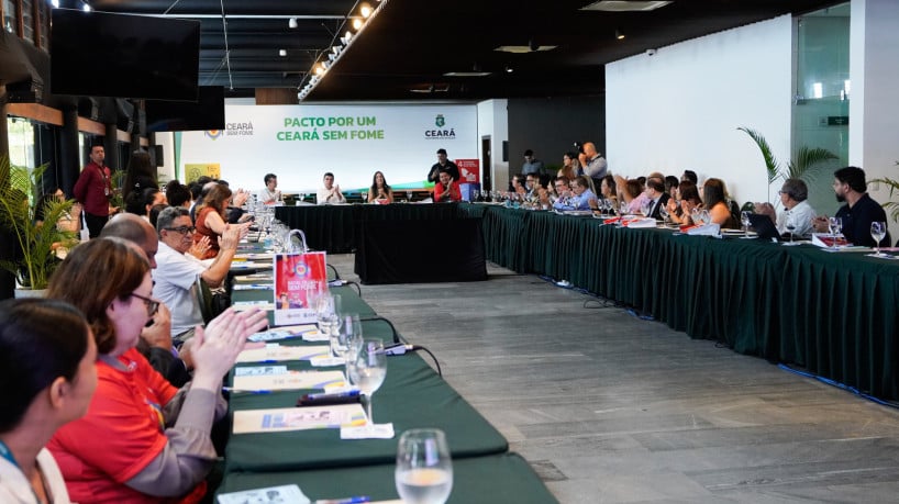 Balanço anual da iniciativa Ceará Sem Fome no Palácio da Abolição 