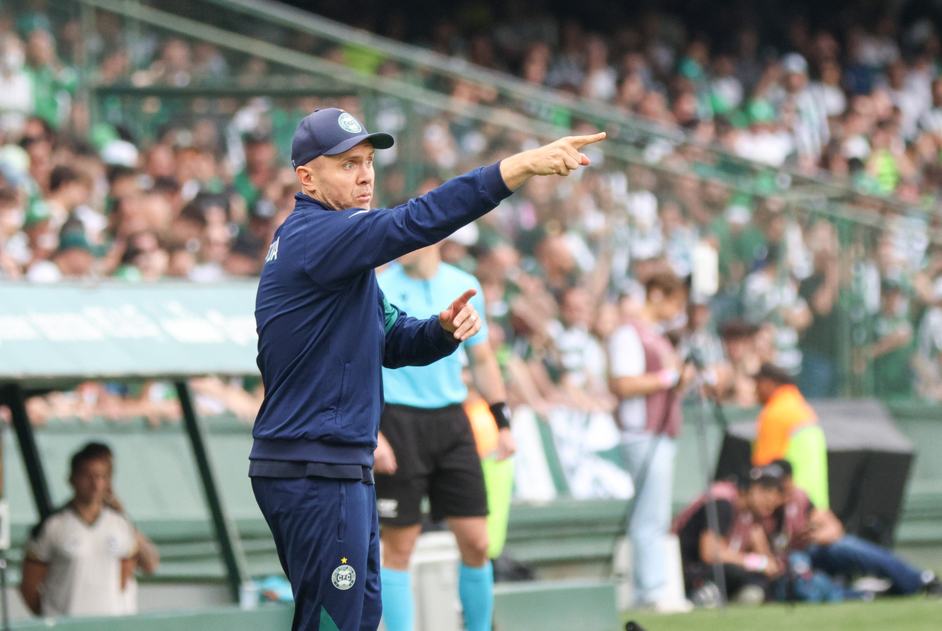 Mozart foi campeão da Série B 2025 com o Coritiba (Foto: Robson Mafra/Estadão Conteúdo)