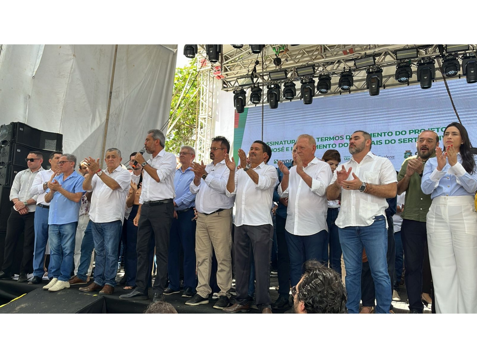 A solenidade integrou a programação da 2ª edição da Feira Cearense da Agricultura Familiar e Economia Solidária (Fecaf) (Foto: Reprodução / Gabriele Félix)