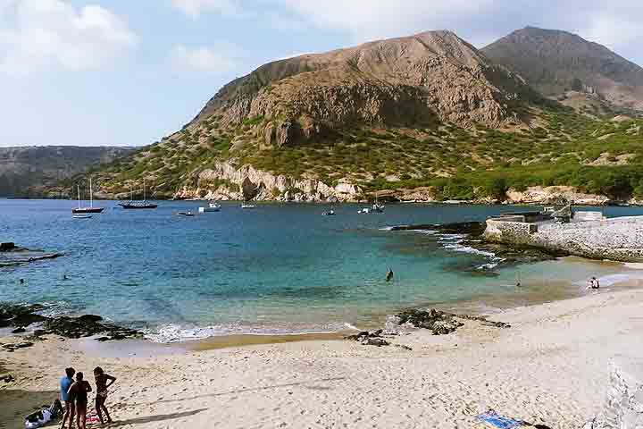 Cabo Verde, país insular de língua portuguesa localizado na costa oeste da África, alcançou em 2025 o marco de 50 anos de independência. A seguir, o Flipar mostra curiosidades dessa pequena nação!
