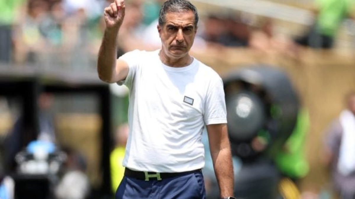 Treinador português é um dos alvos do tradicional time chileno, que busca novo comando técnico após a saída de Gustavo Álvarez