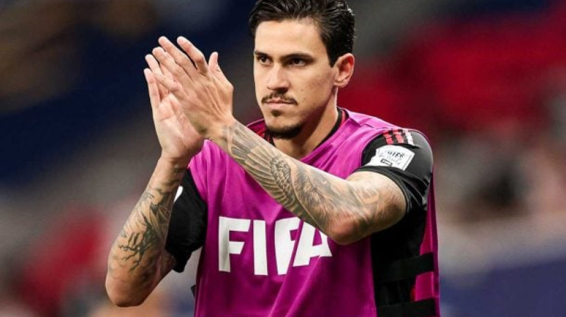 Após quase dois meses fora, o atacante entra no fim e, em menos de dez minutos, já mostra bom futebol no 2 a 0 do Flamengo
 