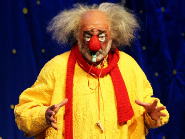 Slava Polunin - Russo, 71 anos, imitava Charles Chaplin na infância. Ganhou prestígio fazendo pantomimas. Fez shows e criou números para o Cirque du Soleil. Veio ao Brasil em 2007. Diz que faz graça também para adultos para vê-los felizes. 