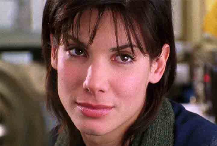 Decidida a se tornar atriz, ela cursou Teatro na Universidade da Carolina. Faltando três semestres para se formar, largou tudo e foi morar em Nova York atrás de oportunidades na carreira. Para se sustentar, chegou a trabalhar como garçonete e bartender.