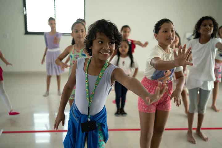No Brasil, uma doença é considerada rara quando afeta até 65 pessoas a cada 100 mil habitantes, segundo o Ministério da Saúde. Ou seja, 1,3 pessoa a cada 2 mil indivíduos.

