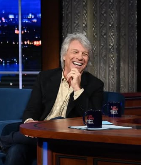 Afirmou, ainda, que está vivendo um novo capítulo de sua carreira e não vê a cinebiografia como uma urgência. Contudo, acredita que sua trajetória, marcada por sucessos e desafios, merece ser contada.