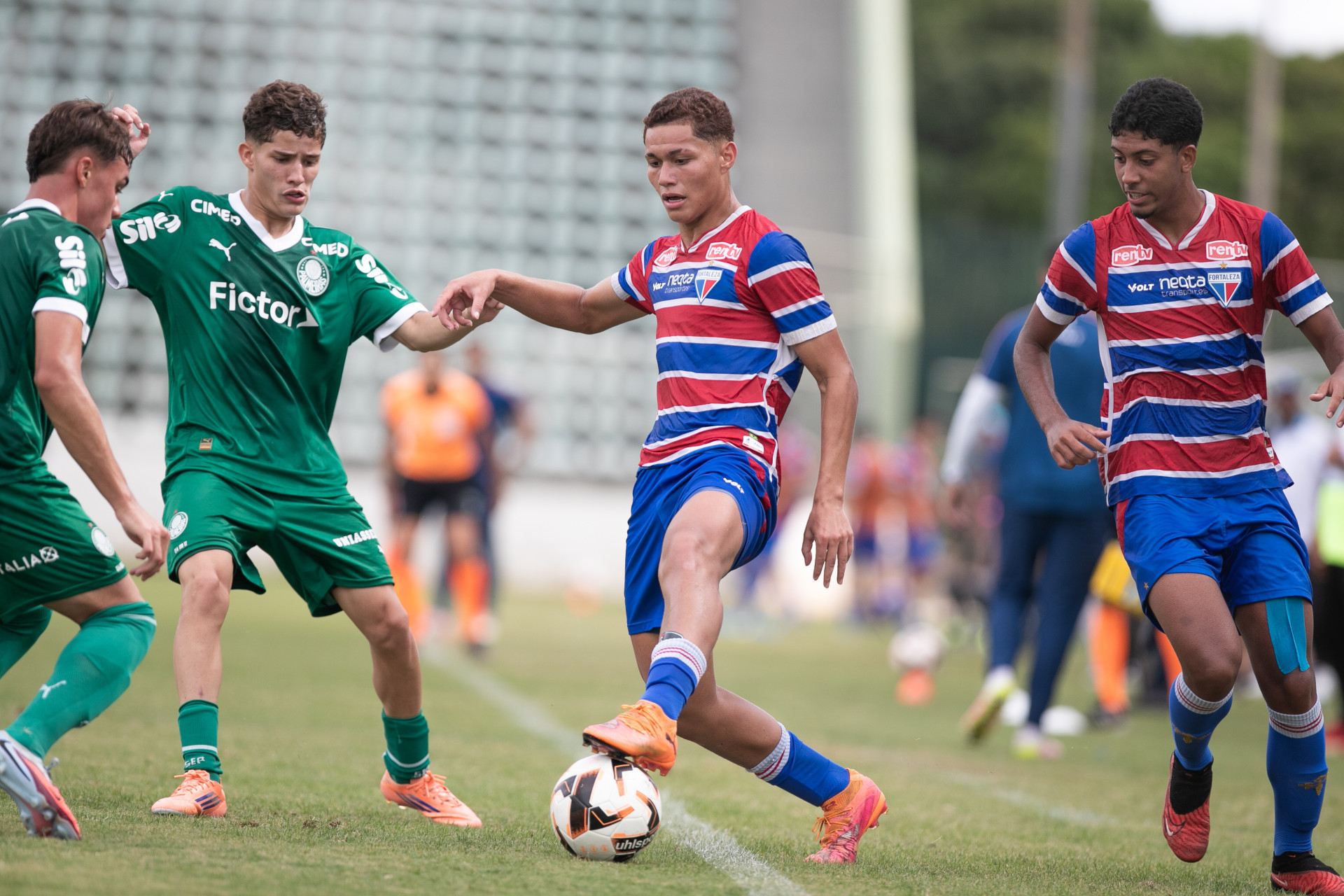 O Le&atilde;o foi campe&atilde;o perante uma forte equipe Alviverde (Foto: Samuel Reis/Fortaleza EC)