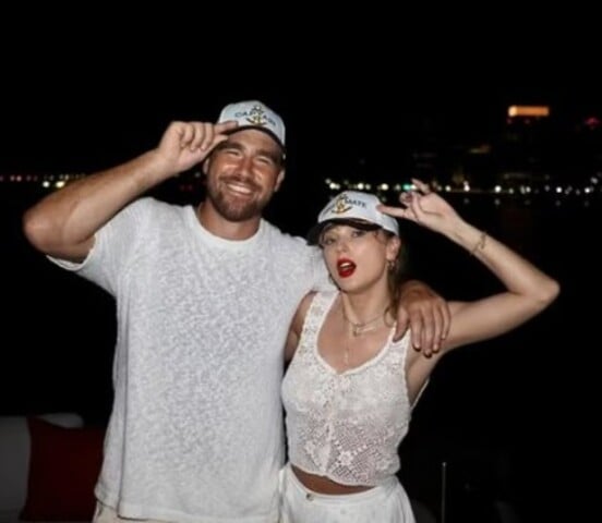 O casamento de Taylor Swift já tem data para acontecer. Fontes do Page Six afirmam que a cantora e o jogador de futebol americano Travis Kelce planejam subir ao altar em 13 de junho de 2026. A data tem valor especial para a loirinha, conhecida por sua ligação com o número 13. 