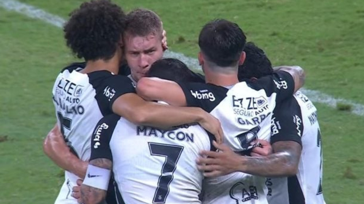 O Alvinegro paulista eliminou o Cruzeiro em plena Neo Química, nos pênaltis, e enfrentará o Vasco da Gama na disputa pelo título nacional 