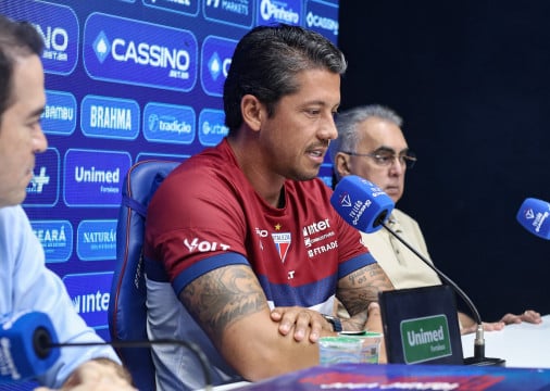 FORTALEZA, CEARÁ,  BRASIL- 15.12.2025:. Thiago Carpini - técnico. Apresentação do Thiago Carpini como o novo técnico do Fortaleza.  (Daniel Galber/Especial para O POVO)