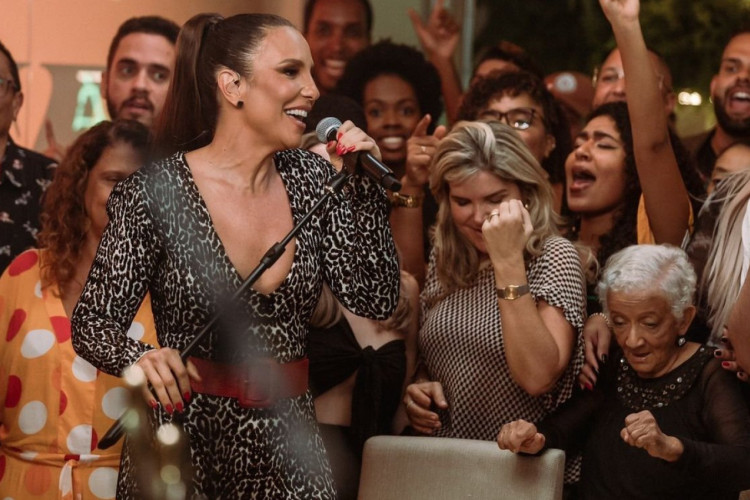 Ivete Sangalo se apresenta no Macaco Sessions, projeto audiovisual da produtora brasileira Macaco Gordo