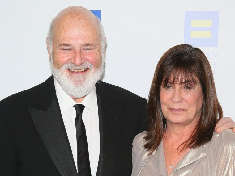 Foto de arquivo. O cineasta Rob Reiner e a esposa Michele Singer Reiner em 2019. Casal foi encontrado morto em sua casa, em Los Angeles 