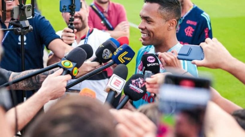 Experiente lateral-esquerdo já venceu e perdeu para o Paris na época em que atuava na Europa; outros jogadores do Flamengo também o fizeram 