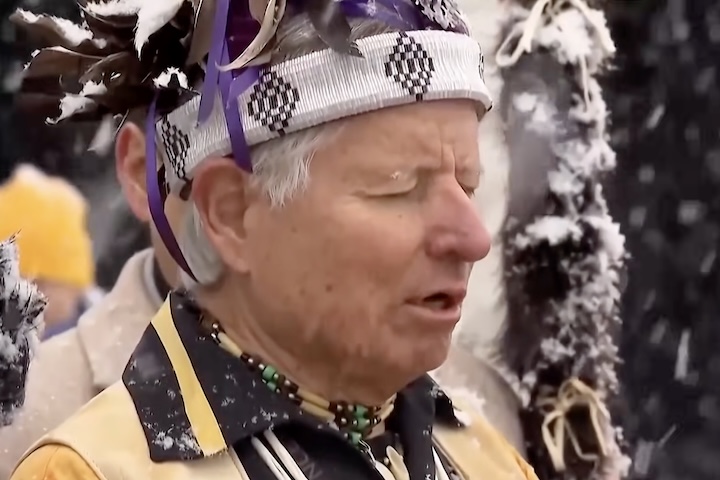 Segundo ele, é importante compartilhar esse conhecimento não apenas com os Inuit canadenses, mas também com o Canadá como um todo.