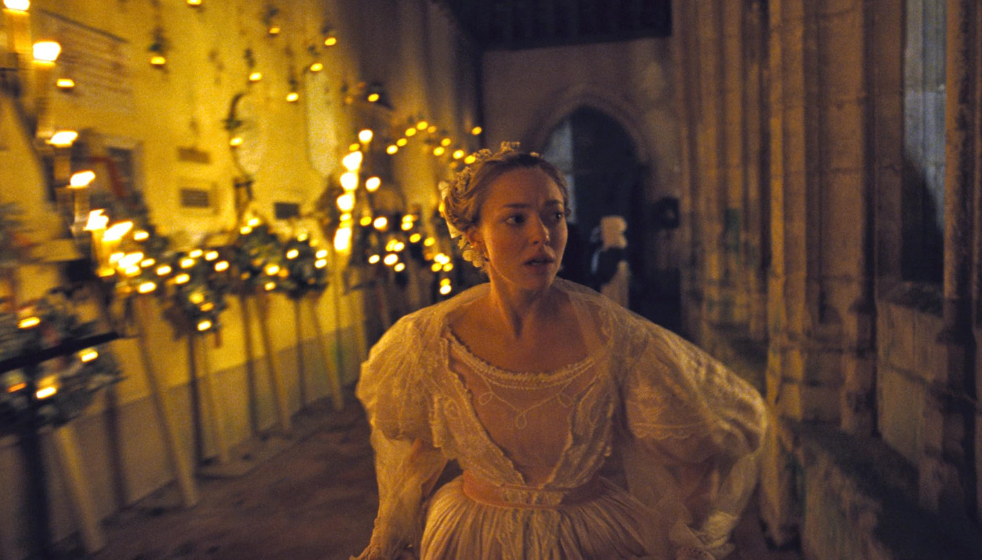 Amanda também integrou o elenco de “Os Miseráveis” (2012), como Cosette. A história se passa na França do século XIX e ela teve a companhia de grandes atores, como Hugh Jackman e Russell Crowe.
