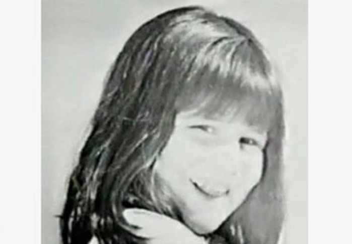 Sua estreia na televisão aconteceu ainda na infância, aos oito anos, na abertura da reexibição da telenovela A Pequena Órfã (1971), na TV Excelsior.