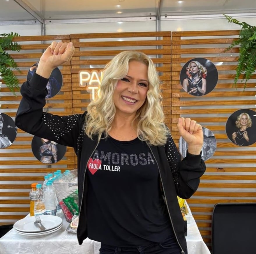 A cantora Paula Toller obteve na Justiça o direito de interpretar nas apresentações da turnê “Amorosa” músicas que compôs em parceria com o ex-integrante do Kid Abelha, Leoni. O músico havia se recusado a autorizar o uso das canções, o que levou a artista a recorrer judicialmente.