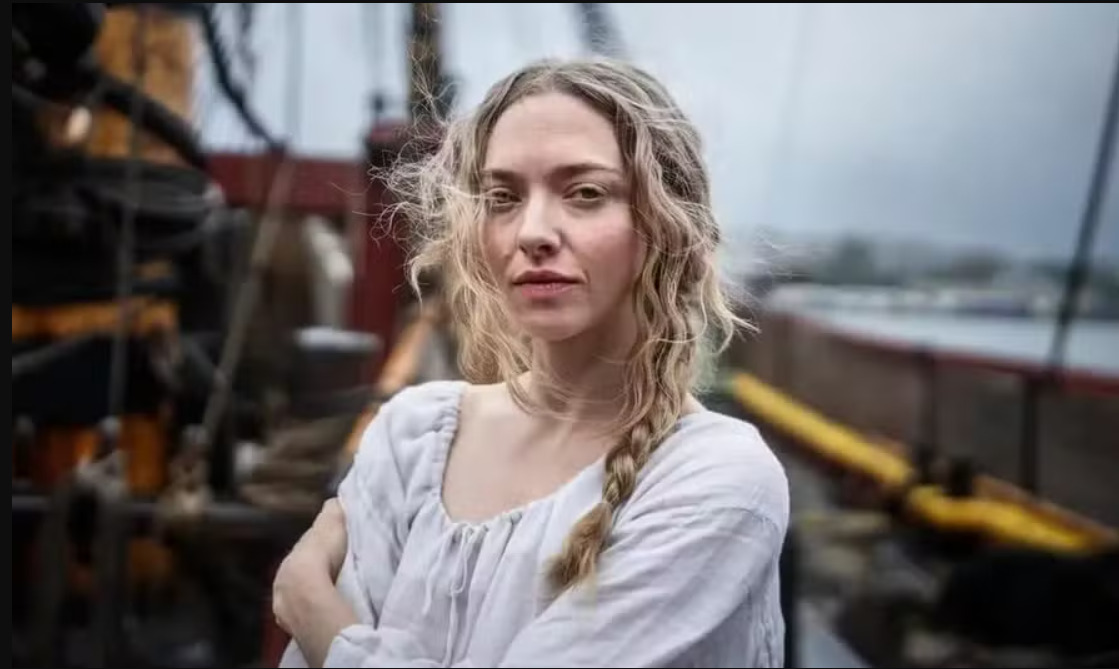 A atriz, aliás, comentou recentemente sobre os sacrifícios que precisou enfrentar para protagonizar o drama de época “The Testament of Ann Lee”, filme dirigido por Mona Fastvold. Ela disse à revista Variety: “Eu não pude fazer botox por um ano. Isso foi um grande desafio.... 