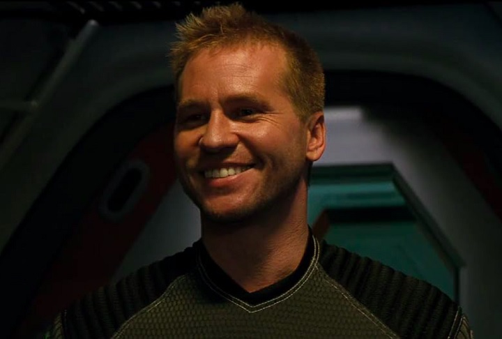 Nos anos seguintes, Kilmer consolidou sua reputação como um ator versátil, capaz de desempenhar papéis dramáticos, cômicos e de ação.