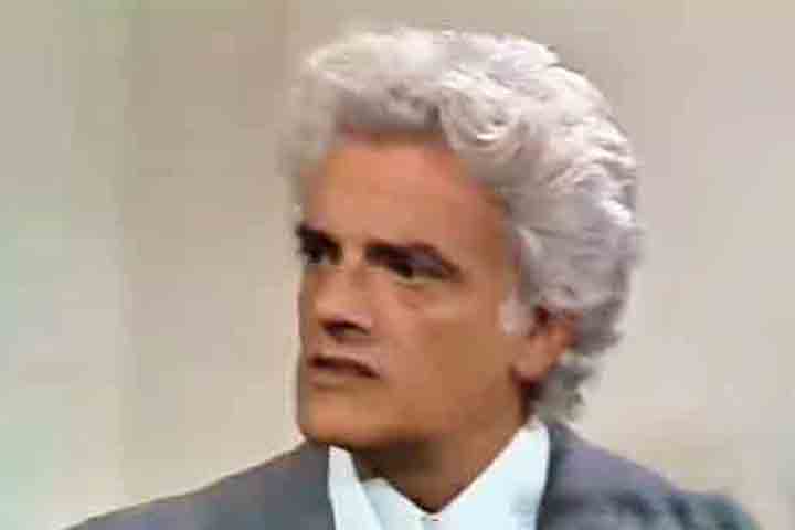 Walmor Chagas teve uma carreira que abrangeu teatro, televisão e cinema, com destaque para trabalhos como São Paulo S/A, Luz del Fuego e novelas como Vereda Tropical, Locomotivas e Os Maias. Foi casado com Cacilda Becker e morreu em 2013.