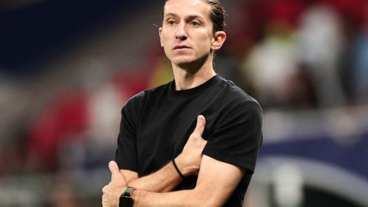 Everton Cebolinha também pode ganhar oportunidade no ataque