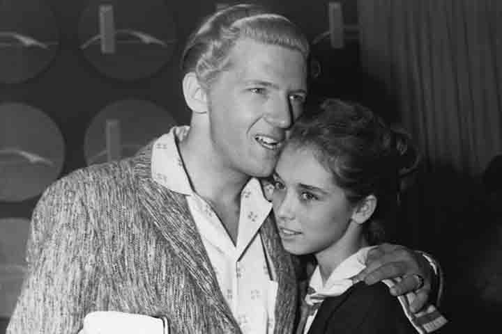 O seu auge, no entanto, foi interrompido de maneira abrupta em 1958. Durante uma turnê no Reino Unido, a imprensa descobriu que Lewis havia se casado com Myra Gale Brown, sua prima de segundo grau, que tinha apenas 13 anos. 
