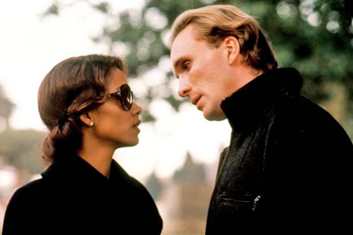 Na TV, ele também marcou presença em séries como “The Black Donnellys” e “Life on Mars”.