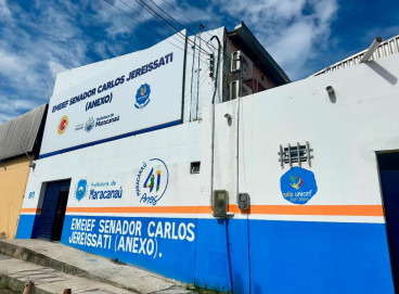 As agressões aconteceram dentro da sala de aula, onde a vítima sofreu com chutes, empurrões e socos 