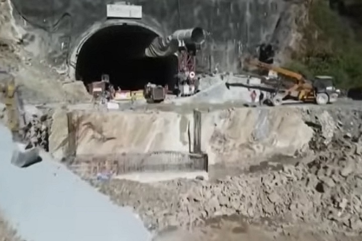 Iniciado em 2018, o túnel de 5 km, parte do projeto avaliado em US$ 1,5 bilhão, tinha conclusão prevista para 2022, mas foi adiada.