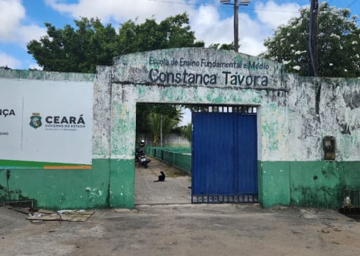 Escola Constança Távora, no bairro Cajazeiras, não terá mais 1º ano do Ensino Médio a partir de 2026