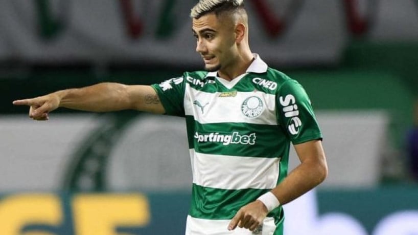 Meio-campista do Palmeiras diz não guardar mágoas, valoriza o clube atual e afirma que foco está na próxima temporada 