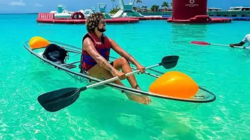 Ele morava no Chile há oito anos, onde trabalhava como guia turístico 