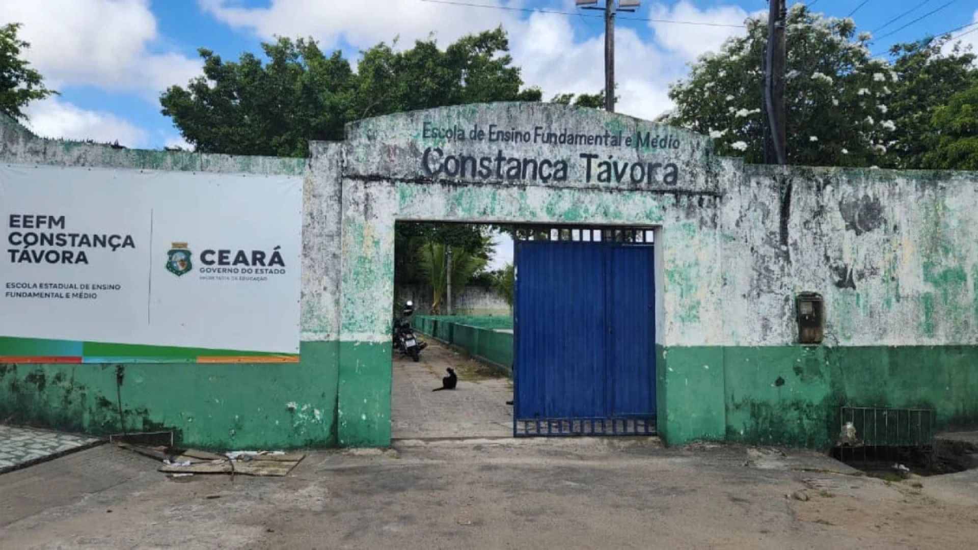 Escola Constança Távora, no bairro Cajazeiras, não terá mais 1º ano do Ensino Médio a partir de 2026 (Foto: Arquivo pessoal)