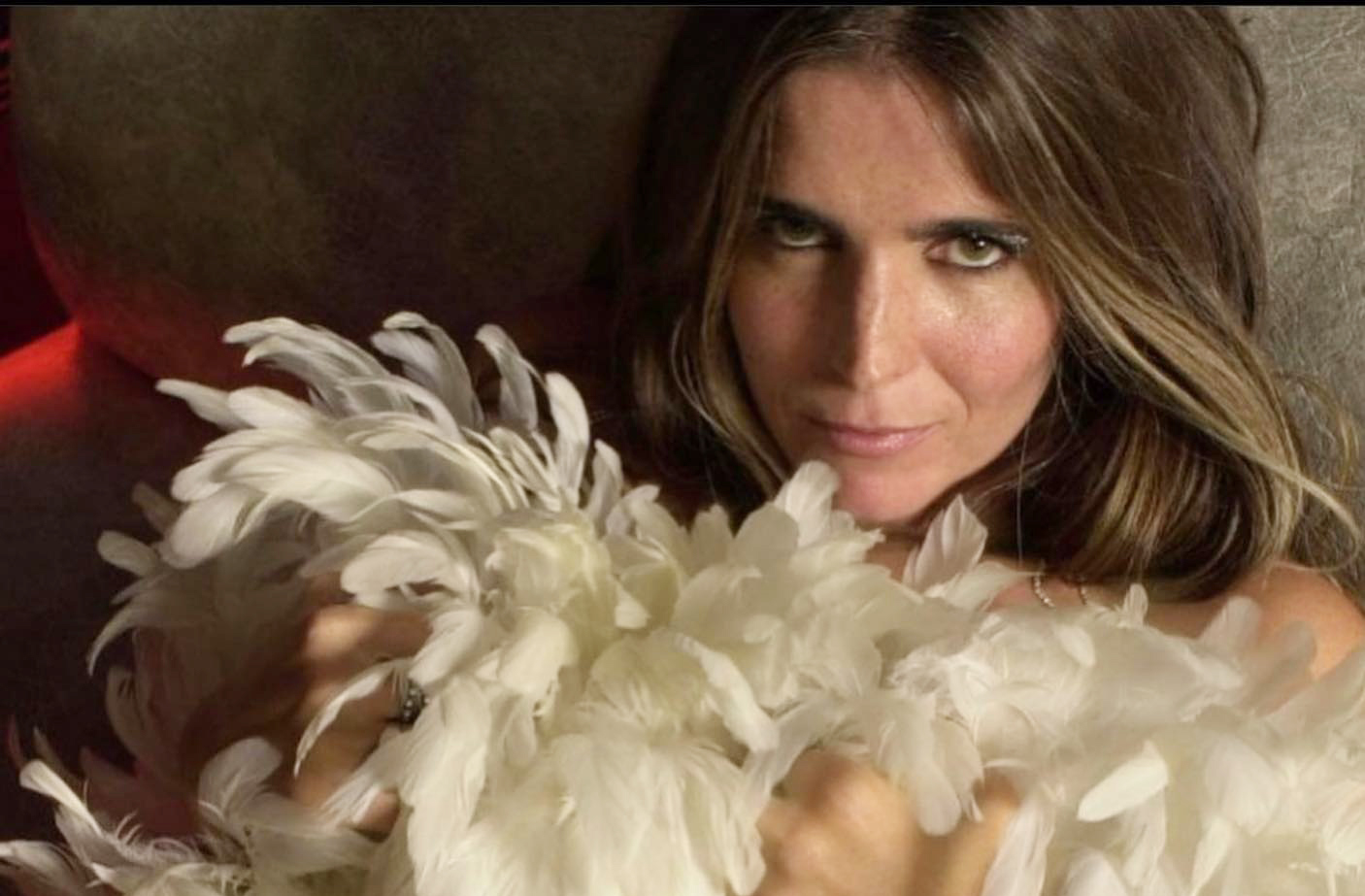 No cinema, ela teve teve grande destaque no drama O Invasor (2001), sendo indicada ao Grande Otelo de Melhor Atriz Coadjuvante. No mesmo ano, brilhou no suspense Bellini e a Esfinge, pelo qual foi eleita Melhor Atriz Coadjuvante no Festival de Filmes Brasileiros em Miami e indicada ao tradicional Prêmio Guarani.
