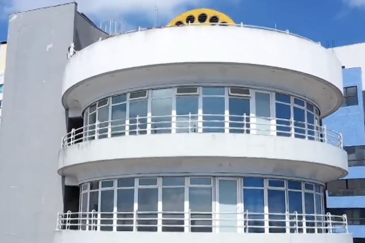 Apesar da proposta conceito e da atenção mundial, o edifício não obteve sucesso comercial.