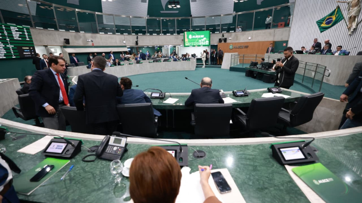 Vota&ccedil;&otilde;es ocorreram em sess&atilde;o plen&aacute;ria da Assembleia nesta quarta-feira, 17