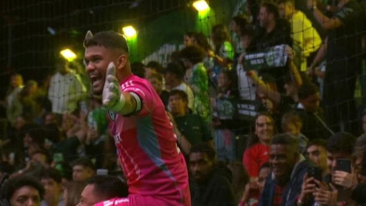 Goleiro vive grande fase, após superar lesão grave, e seguirá como peça-chave da equipe nas próximas temporadas